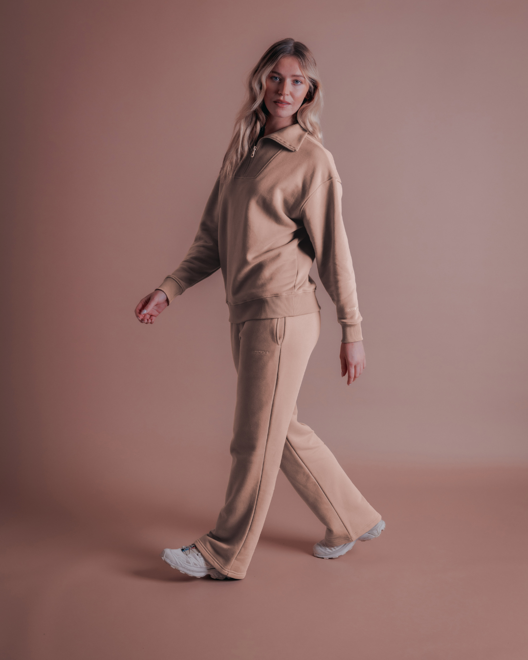 The Classic Sweatpant - Sand